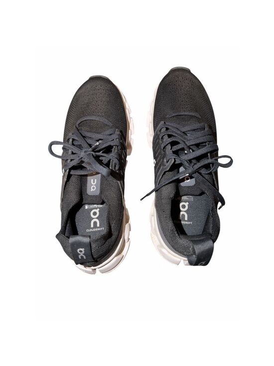 On Clouds Shoes - On Cloudswift Running Shoes - Black & White - Women’s Size 7 - EUC Worn Once